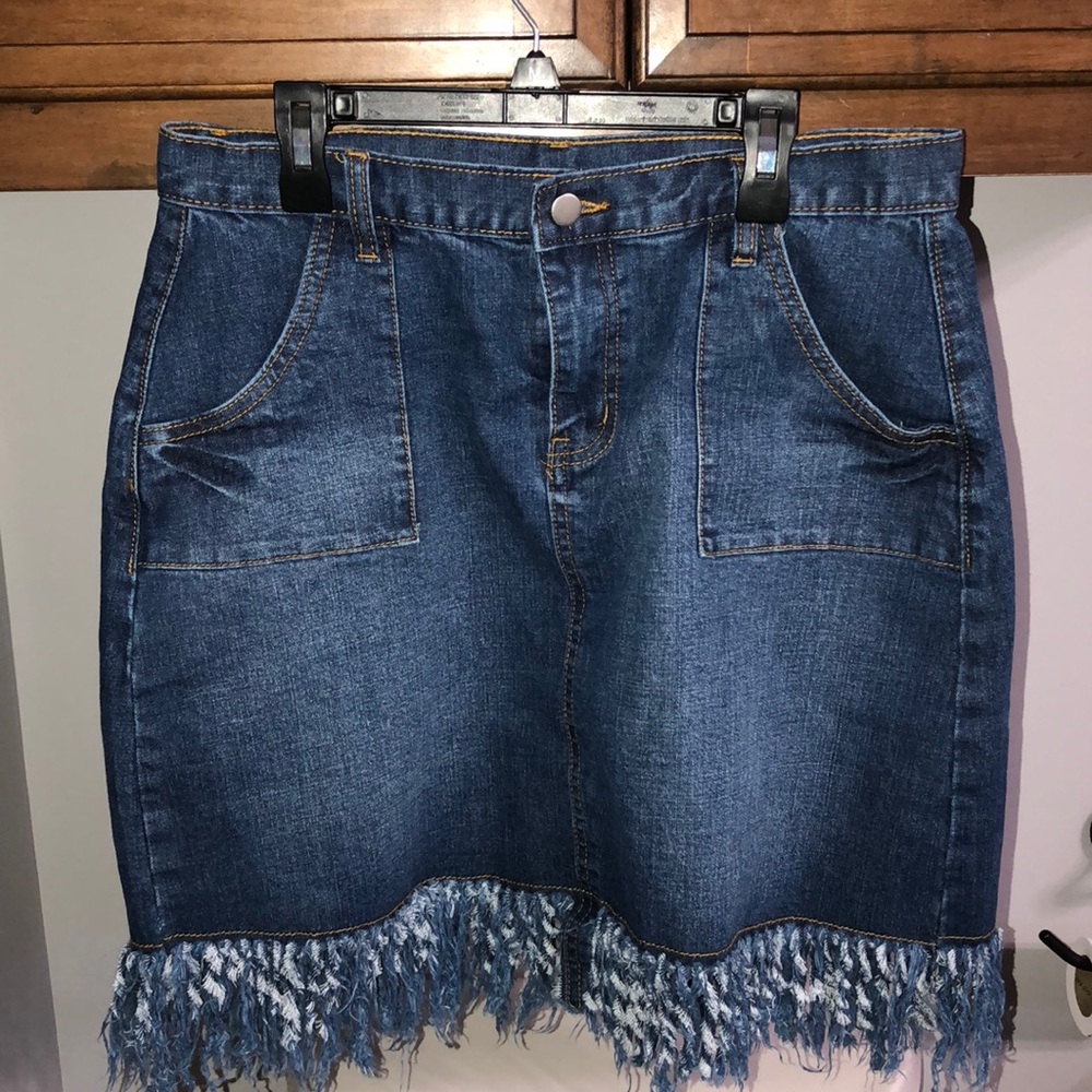 denim skirt